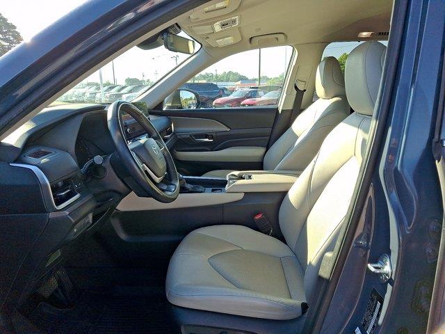 2024 Toyota Highlander - $39,999