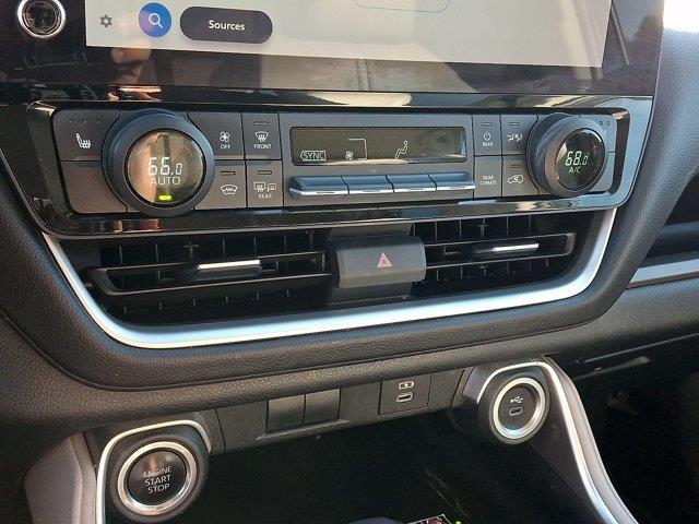 2024 Toyota Highlander - $39,999