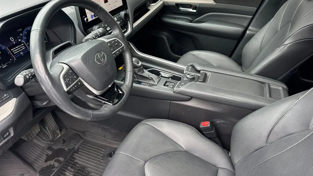 2024 Toyota Grand Highlander Platinum