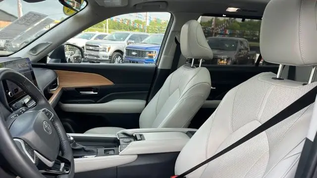 2024 Toyota Grand Highlander Platinum