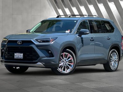Photo of a 2025 Toyota Grand Highlander AWD Platinum 4DR SUV for sale