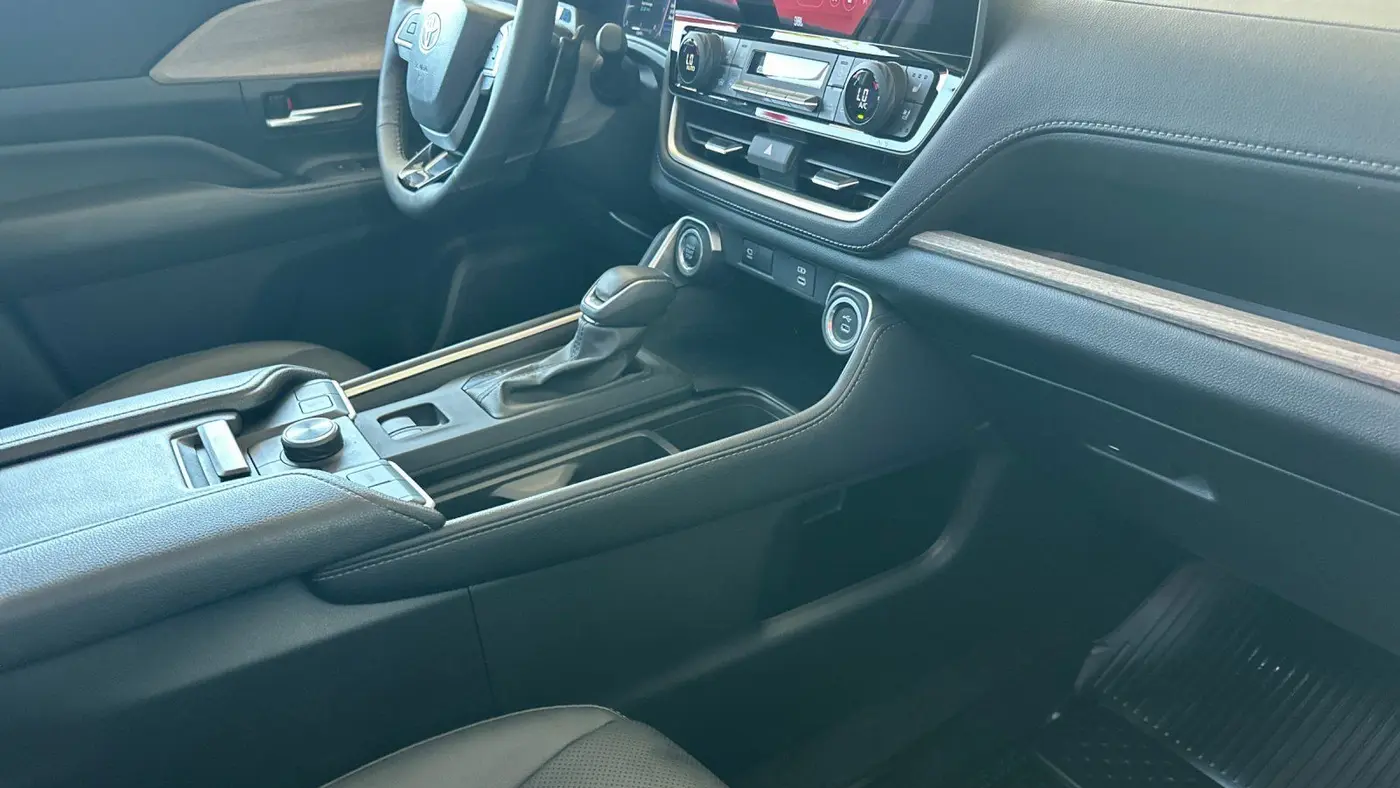 2025 Toyota Grand Highlander Platinum