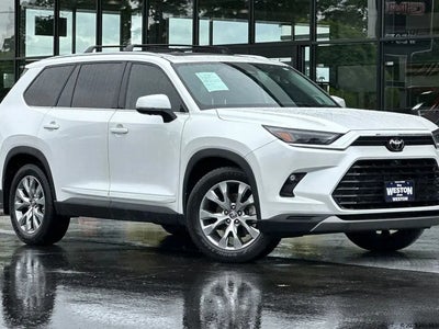 Photo of a 2024 Toyota Grand Highlander AWD Limited 4DR SUV for sale