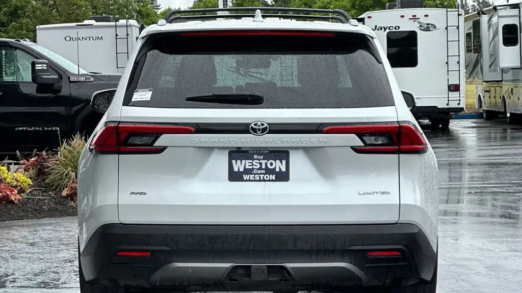 2024 Toyota Grand Highlander Limited