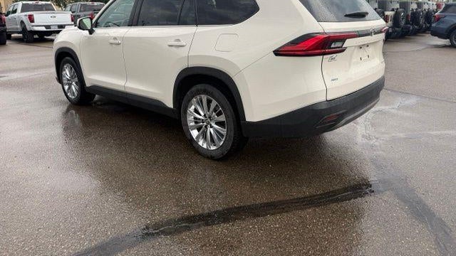 2024 Toyota Grand Highlander Platinum