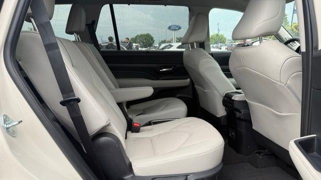 2024 Toyota Grand Highlander Platinum