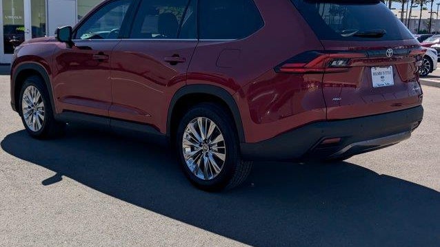 2025 Toyota Grand Highlander LE