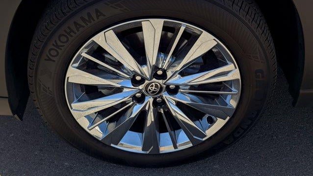 2025 Toyota Grand Highlander LE