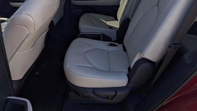 2025 Toyota Grand Highlander LE