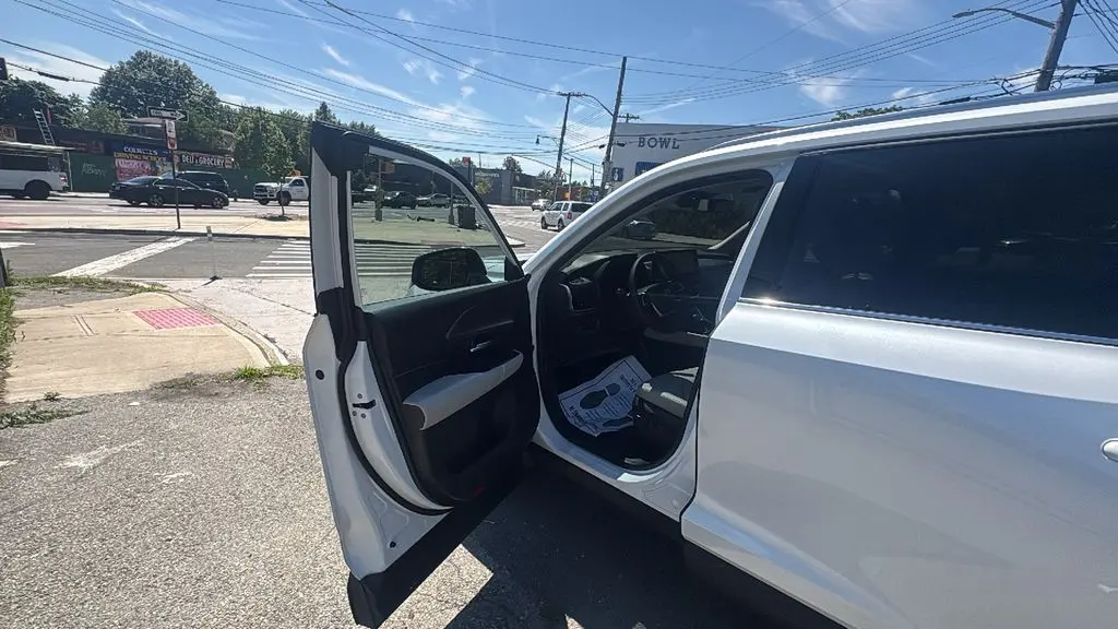 2025 Toyota Grand Highlander LE
