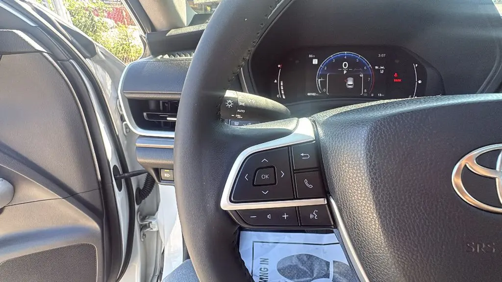 2025 Toyota Grand Highlander LE