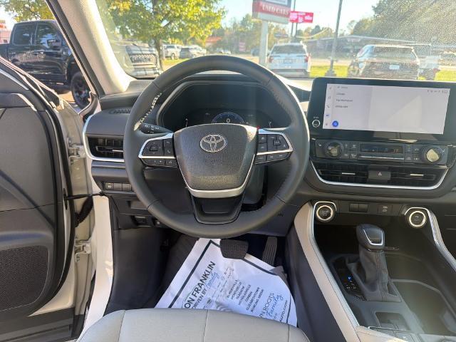 2024 Toyota Highlander - $44,400