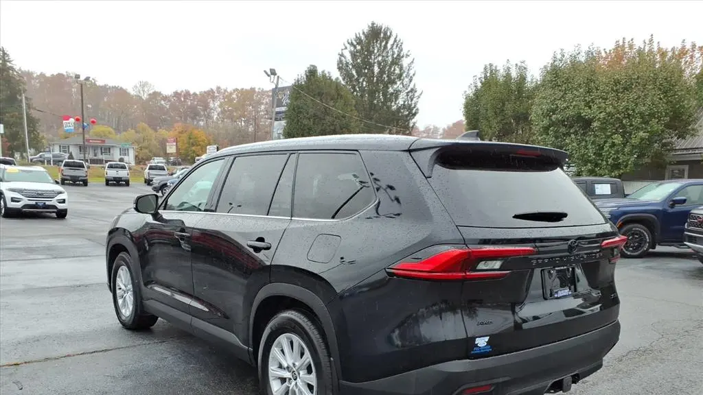 2024 Toyota Grand Highlander XLE