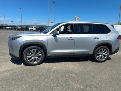 2024 Toyota Grand Highlander AWD XLE 4DR SUV