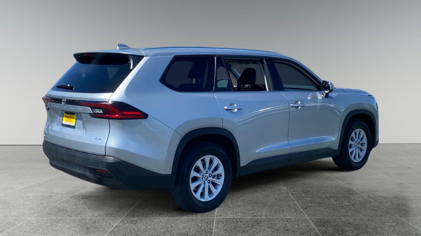 2025 Toyota Grand Highlander LE