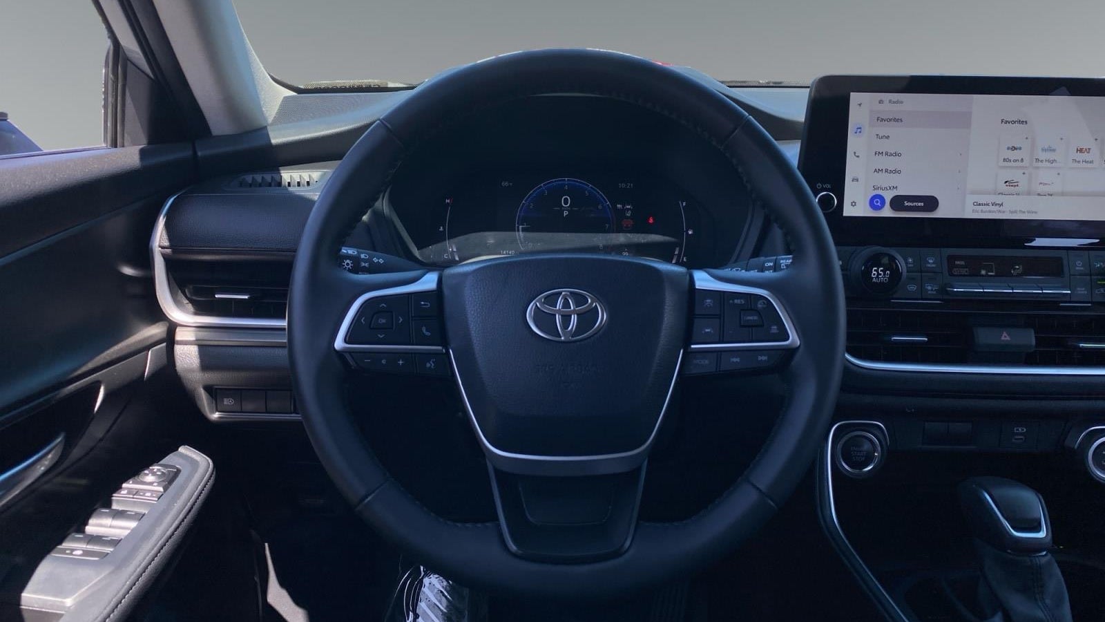 2025 Toyota Grand Highlander LE