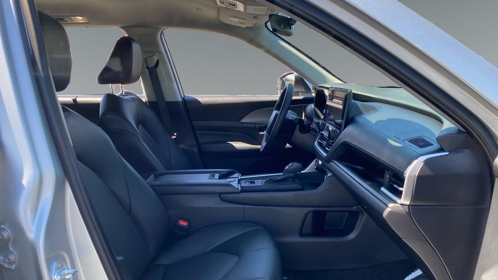 2025 Toyota Grand Highlander LE