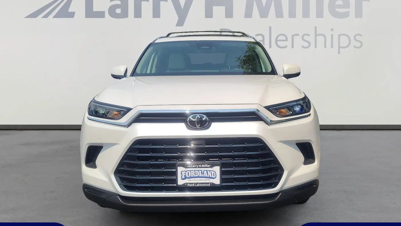 2026 Toyota Grand Highlander LE