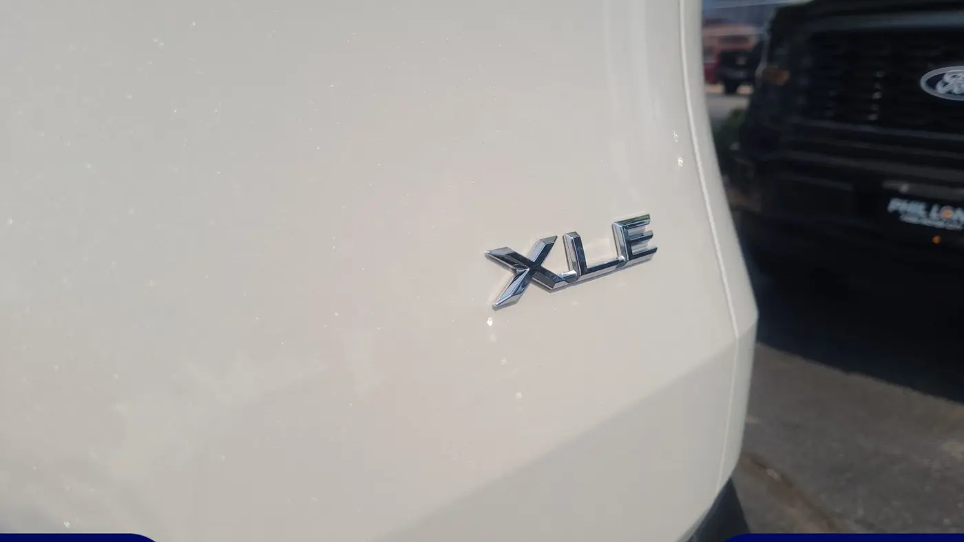 2026 Toyota Grand Highlander LE