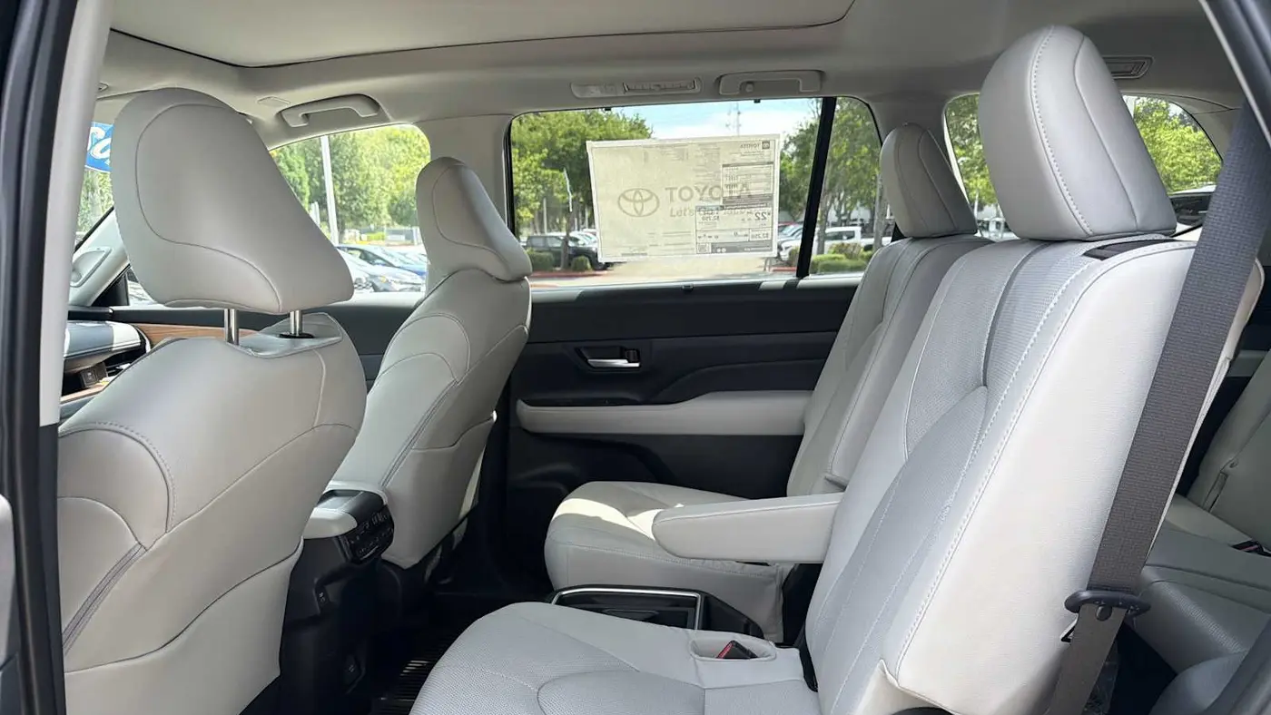 2026 Toyota Grand Highlander Platinum