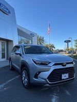 2024 Grand Highlander Thumbnail 9