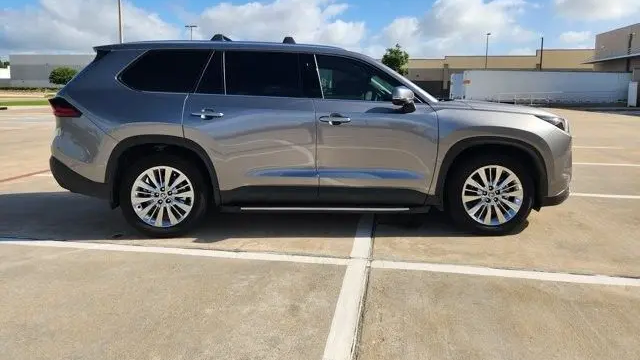 2026 Toyota Grand Highlander LE