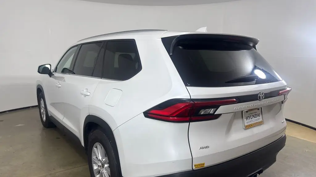 2024 Toyota Grand Highlander XLE