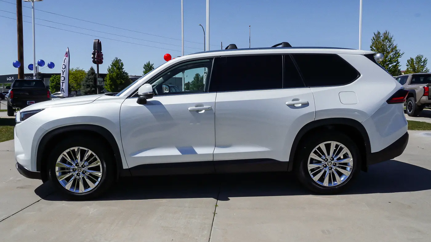 2025 Toyota Grand Highlander Platinum