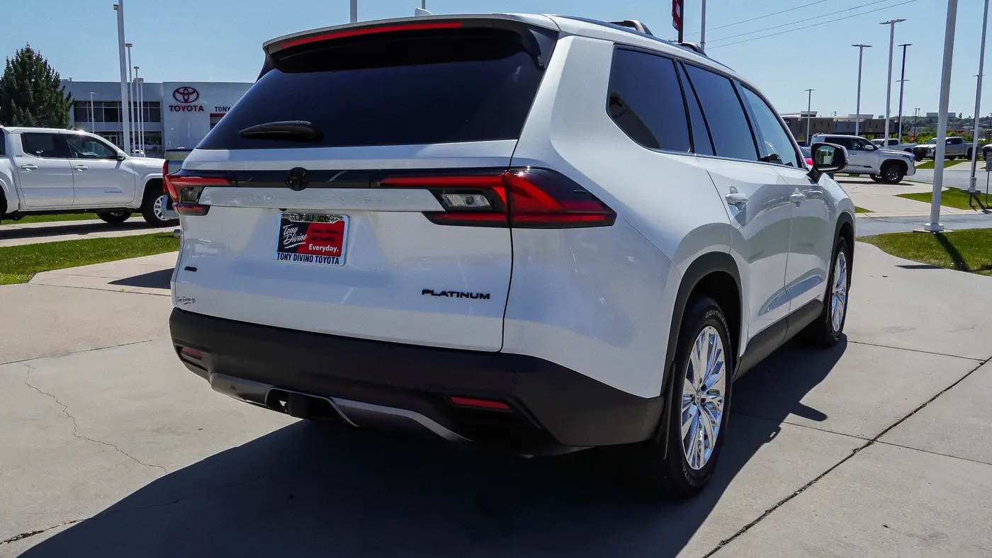 2025 Toyota Grand Highlander Platinum