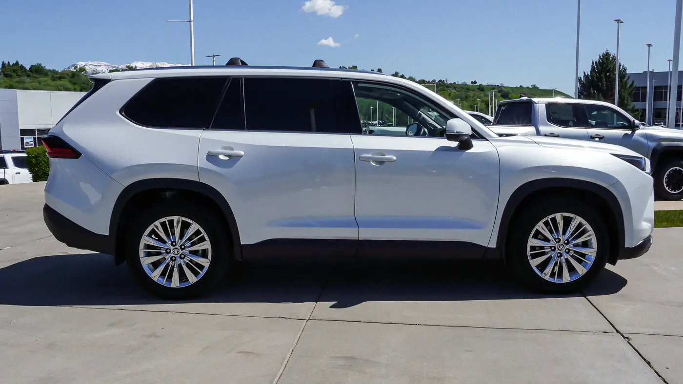 2025 Toyota Grand Highlander Platinum