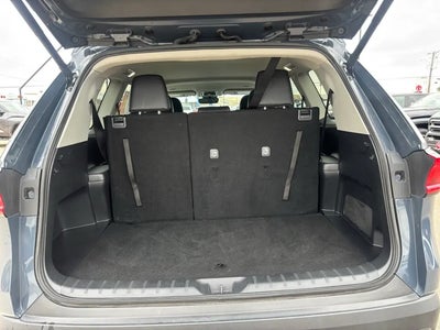 2025 Toyota Grand Highlander AWD LE 4DR SUV