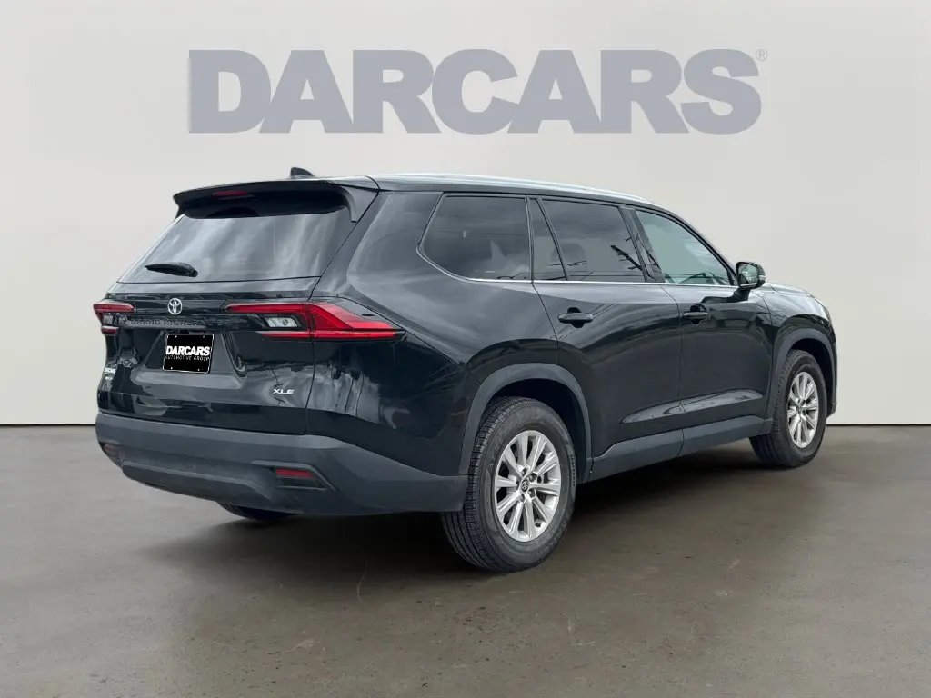 2025 Toyota Highlander - $40,000