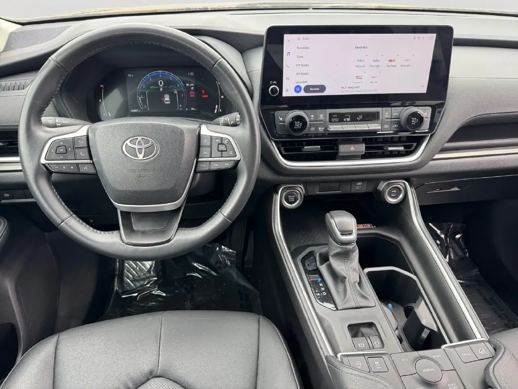 2025 Toyota Highlander - $40,000