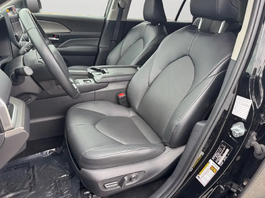 2025 Toyota Highlander - $40,000