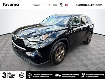 Photo of a 2023 Toyota Highlander Hybrid Bronze Edition 4DR SUV for sale