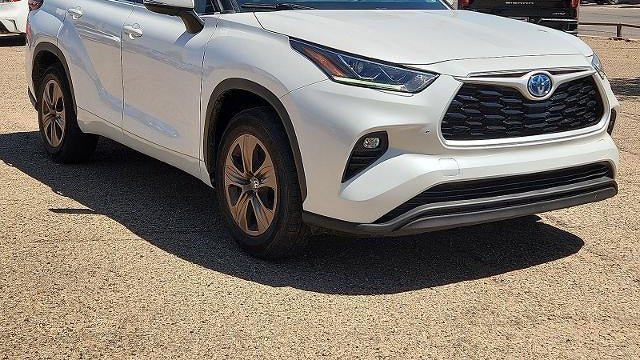 2023 Toyota Highlander Hybrid Bronze Edition