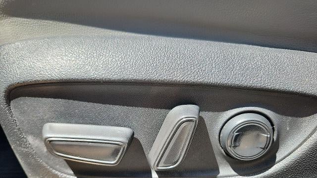 2023 Toyota Highlander Hybrid Bronze Edition