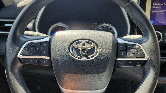 2023 Toyota Highlander Hybrid Bronze Edition