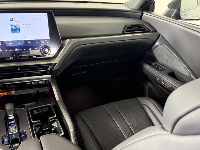 2025 Lexus Tx