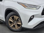 2022 Highlander Hybrid Thumbnail 2