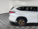 2022 Highlander Hybrid Thumbnail 9