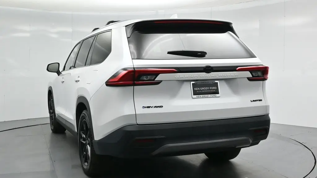 2024 Toyota Grand Highlander Hybrid XLE