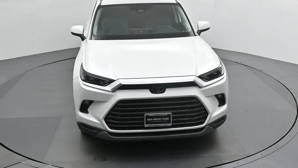 2024 Toyota Grand Highlander Hybrid XLE