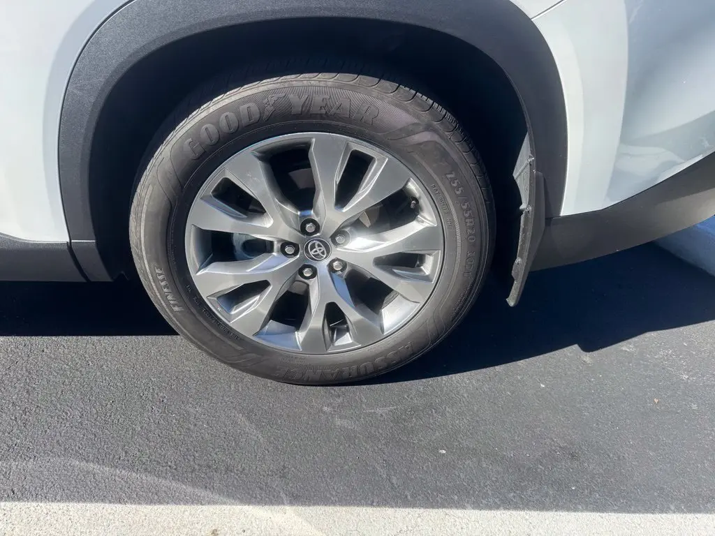 2024 Toyota Highlander - $46,691