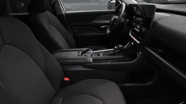 2025 Toyota Highlander - $45,990