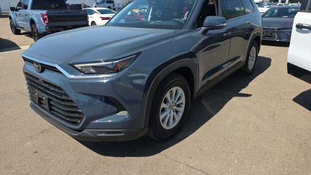2026 Toyota Grand Highlander Hybrid LE