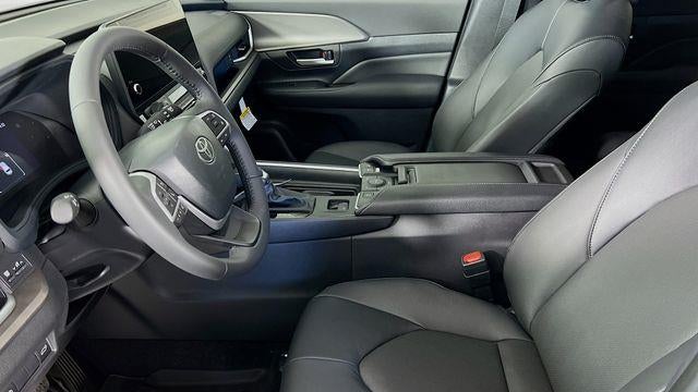 2026 Toyota Grand Highlander Hybrid LE