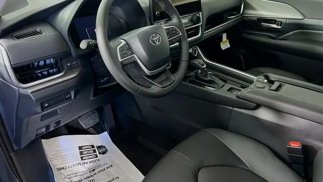 2026 Toyota Grand Highlander Hybrid LE