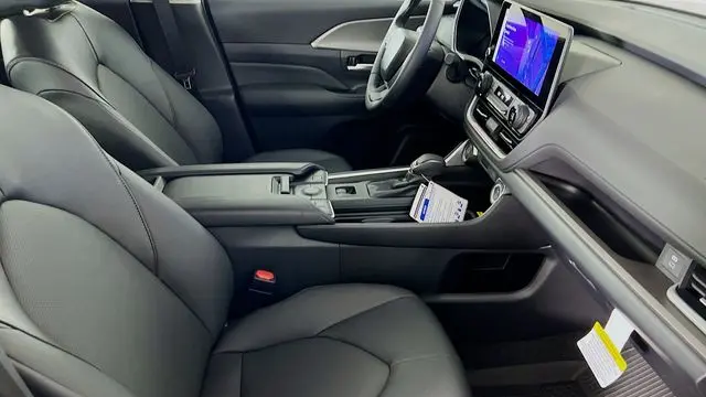 2026 Toyota Grand Highlander Hybrid LE