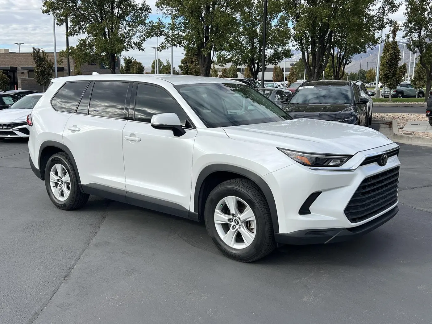 2026 Toyota Highlander - $43,498